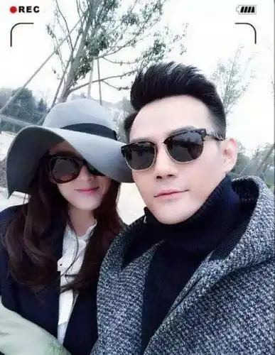 王凯蒋欣现身婚姻登记处四月正式举办婚礼网友新娘子真美