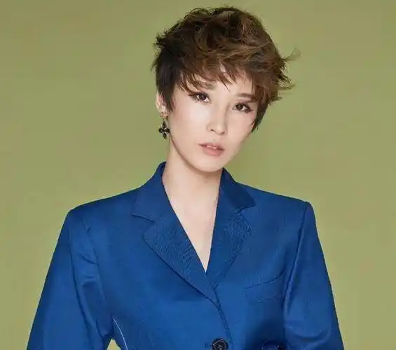 谢楠如何"征服"吴京?两句话透露选男友规则,被赞实用_组合_生活_节目