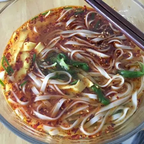 dreamer901121做的油泼辣子酸汤面