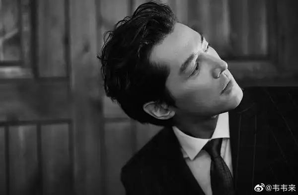 胡歌黑白照片一组