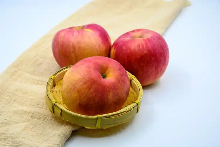 苹果 水果 植物 香气 酸甜 营养 膳食纤维 食品 食物 食材 美味 成熟
