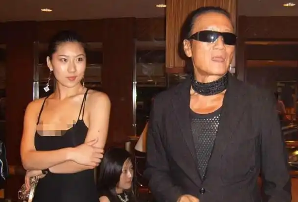 谢贤的前女友coco恋爱12年无果用青春换来2000万如今怎样了