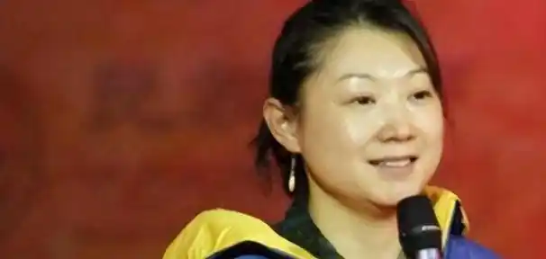 央视主持钱琳琳,二婚带儿子嫁给小6岁的张译婚后却选择了丁克