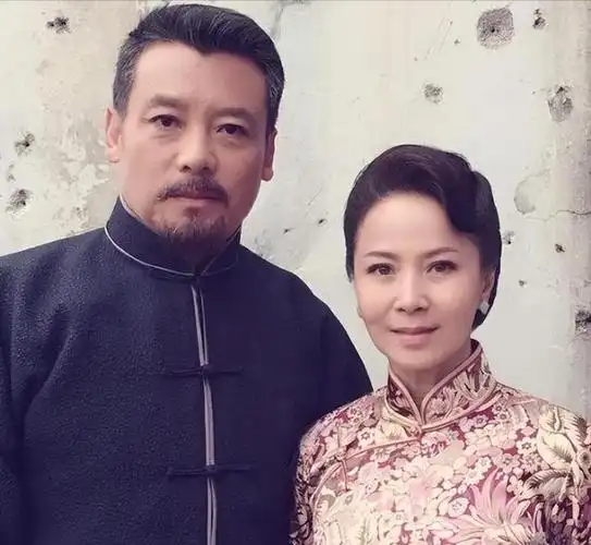 美女演员赵越当红时嫁佟凡恩爱27年未生子女婚姻也幸福甜蜜