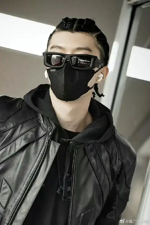 让我们一起祝贺范丞丞终于实现愿望,整上了地垄沟发型9399奖励拍