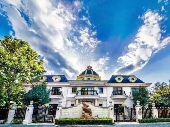 北京朝阳大山子远洋lavie远洋千平豪华大别墅!可会所接待!满配家私!