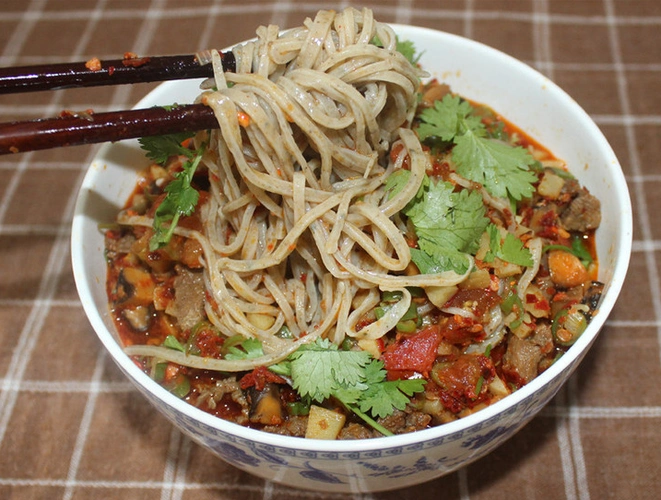 在宁夏, 有一种面食最特别, 同时也是最有情怀的美食