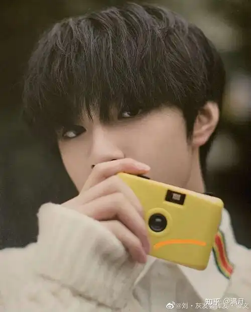 有没有刘耀文的绝美图片. - 知乎