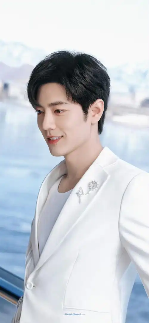 肖战壁纸超话#肖战#丨#肖战我喜欢你#有无畏前行的勇气,亦有向上突破