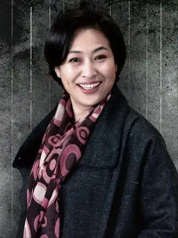 荧屏上火爆的"母亲专业户"许娣,没想到却是曲剧表演艺术家|演员|小