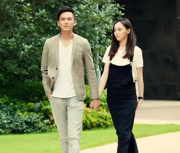 钟汉良,一个曾经是顶级艺人的演员,如今被网友戏称为"过气".