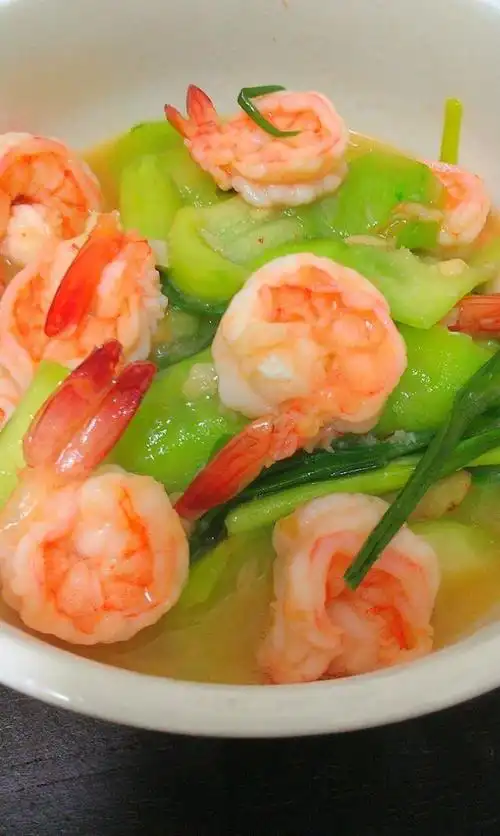 丝瓜炒虾仁的做法