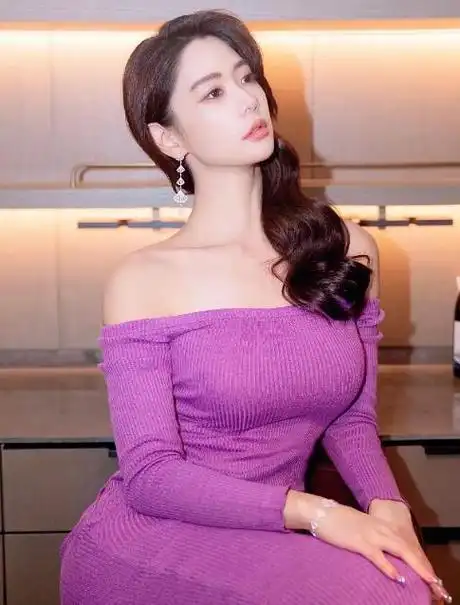 克拉拉绝美时刻168cm的黄金三围腰臀比亚洲第一美女