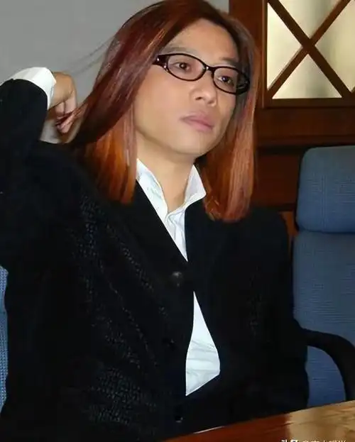 歌手郭峰:22岁年少成名,将人生都献给音乐,61岁单身看缘分