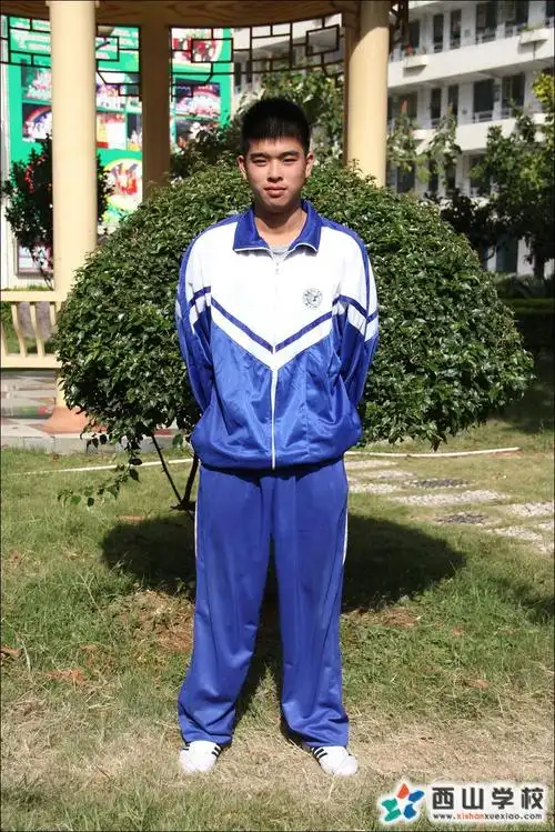 福建西山学校2014年职专部高二3班卢泽斌挂历照