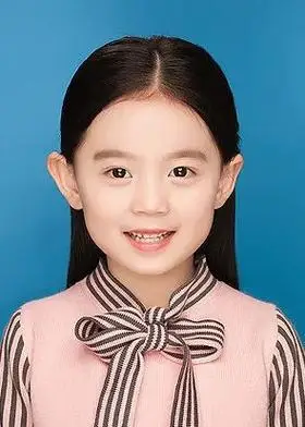 99元抢购米苏摄影原价188精致证件照提供服装提供妆面造型