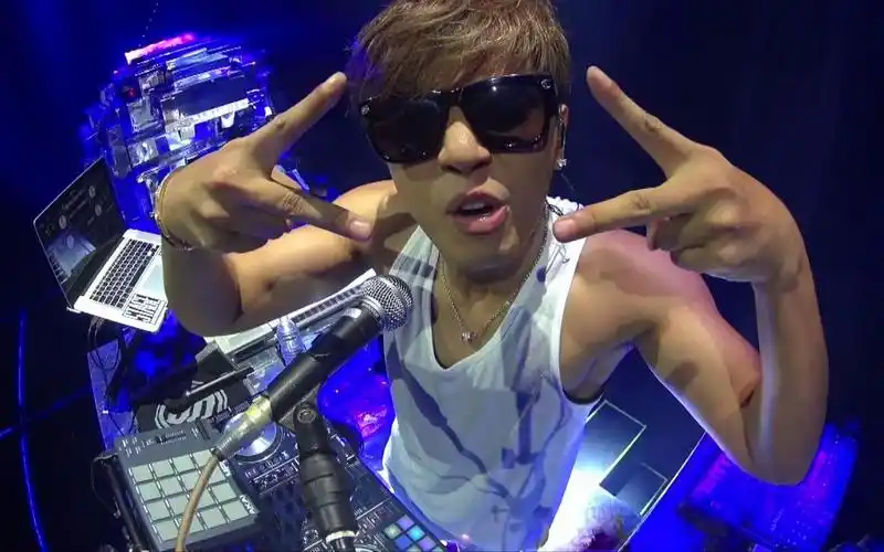 罗志祥djshow全城热爱liveat爱最大演唱会