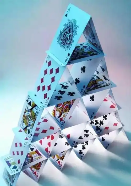 扑克牌攻略-酒桌金字塔怎么玩-测趣手游网