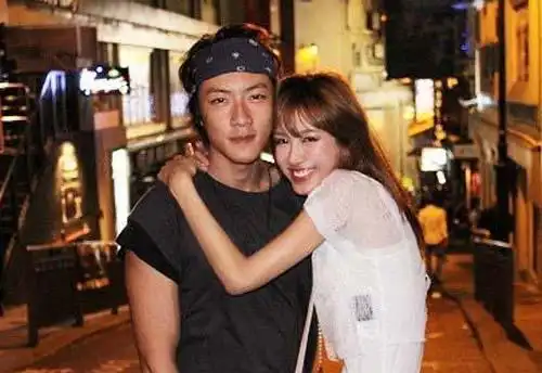 作为才子,杨一柳并不是只会玩文艺的书生,他还在经商方面很有一套,他