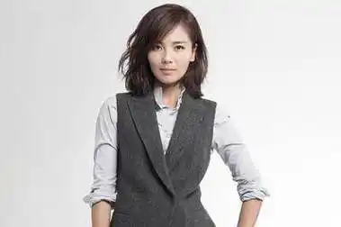 《欢乐颂》安迪的七套衣服,图四最丑,图七迷倒小包总_白色_西装_职场