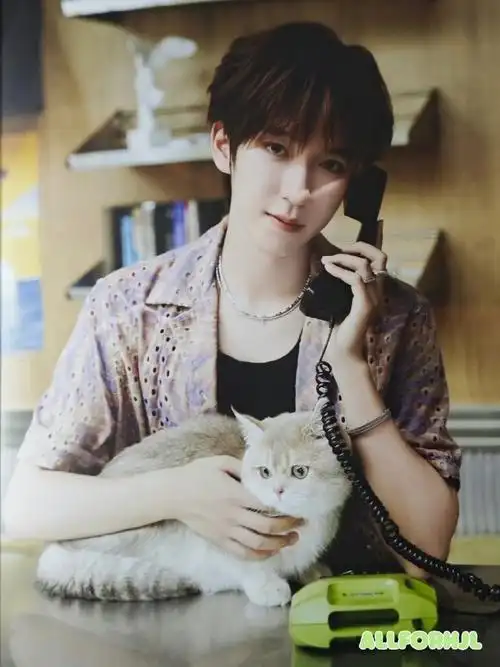 贺峻霖蓝发拍立得##贺峻霖富贵生日写真