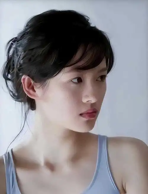 章子怡年轻时有多美青春期照片曝光堪称真正的玉女掌门人