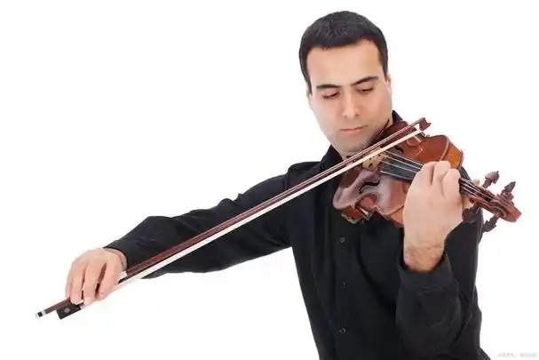 小提琴握弓的正确姿势