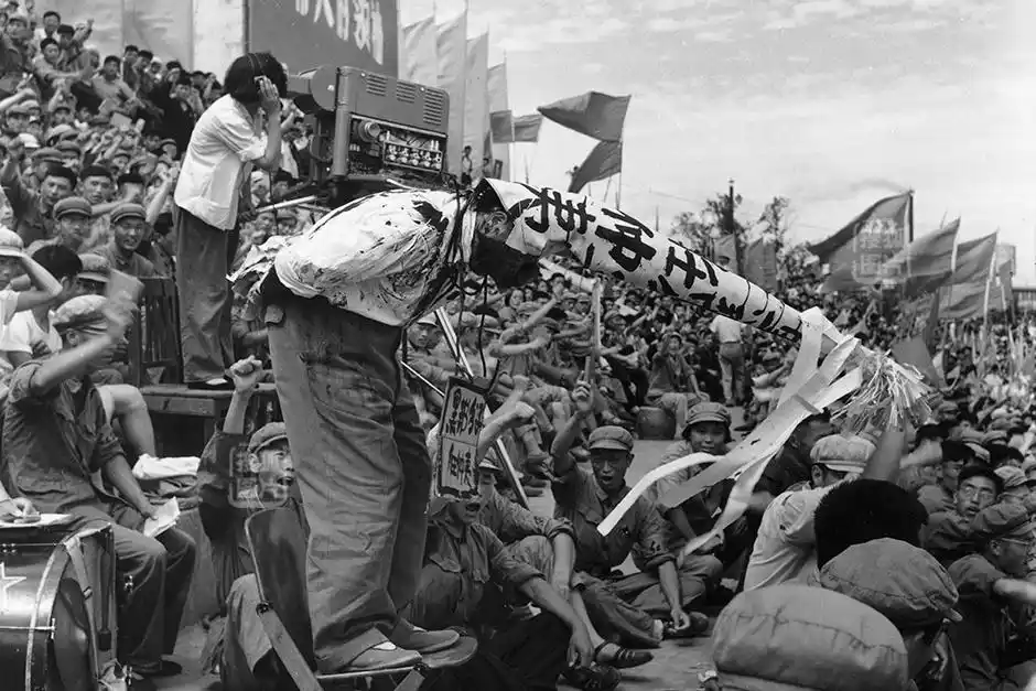 1958年批粟现场,没有几人敢仗义执言,为何他却敢挺身而出