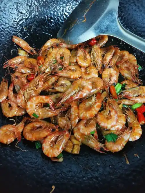 不是吧做油焖虾都能失败