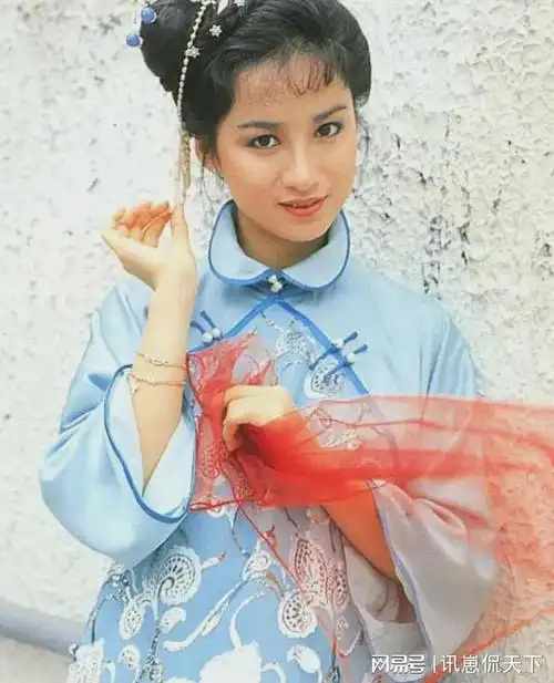 港姐冠军谢宁身高不足一米六一婚嫁丑男二婚幸福创业成功