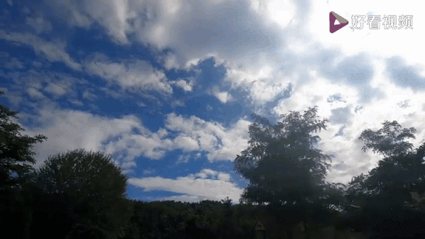 河南大山里路况怎么样?盘旋公路就像蛇一样,蓝天白云太漂亮了