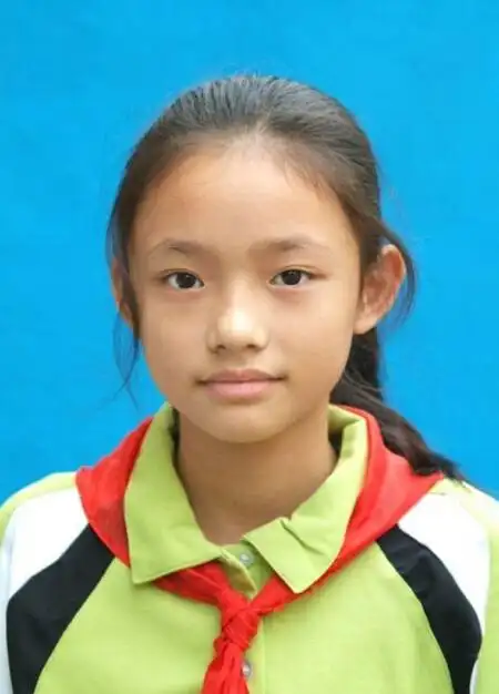 林允童年照曝光 成长变化惊人陷整容疑云(图)