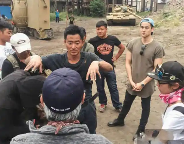 《战狼2》片场照片,看完片场就知道票房能过50亿