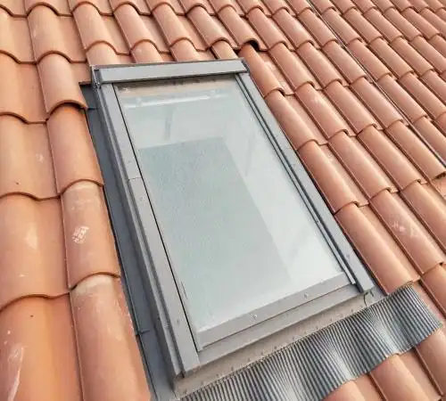 斜屋顶采光窗_斜屋顶