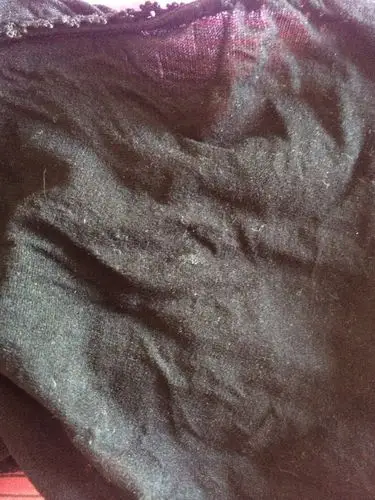 发现老婆新买丝袜我假装不知几天后上面有了异样