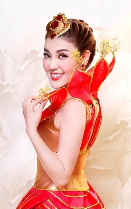 乌兰图雅97北京演唱会开唱流行乐融合民族风