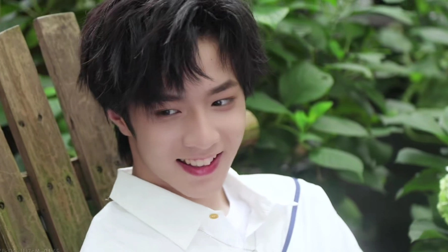 张真源丁程鑫刘耀文可二改往下滑. - 堆糖,美图壁纸兴趣社区