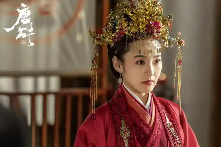 张佳宁唐砖刚系外表下隐藏一颗少女心尽显角色反差萌