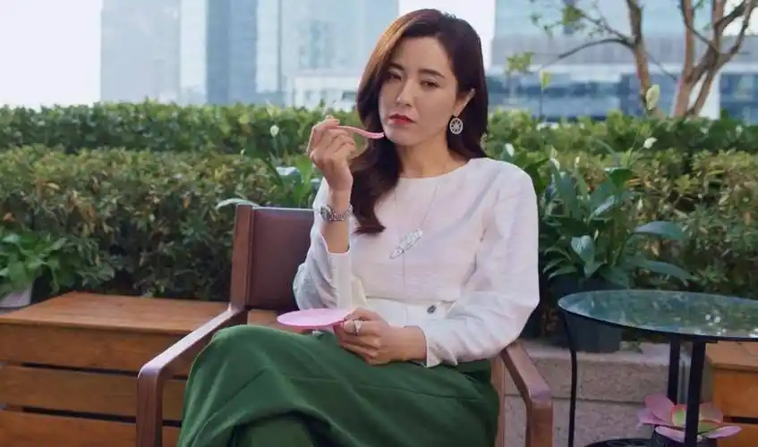 演过宋威龙后妈将演肖战母亲新剧演王耀庆前妻曾黎该红了吧