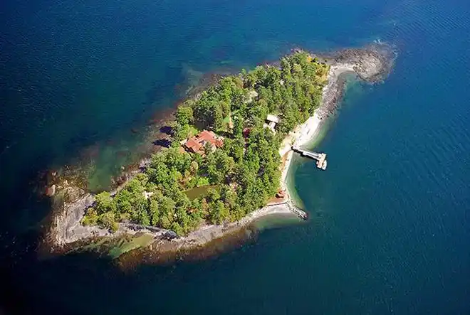 离奇丧命豪宅案件背后引发复杂情感纠葛加拿大苑刚案