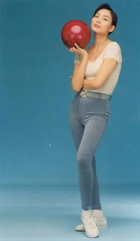 图文:香港明星邝美云写真-(23)