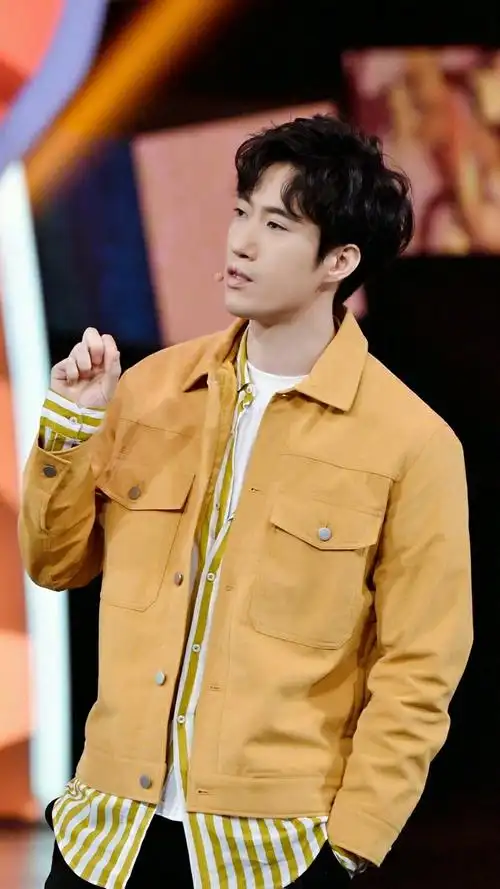 开心麻花演员常远与幕后贺婉莹的宝贝满月啦常远已经升级当爸