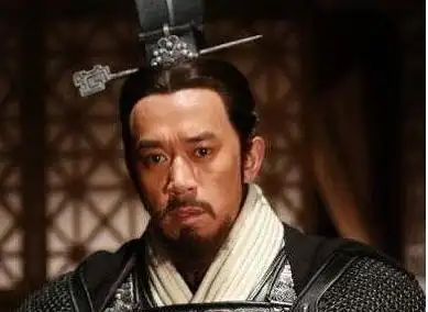 况且白起在秦昭王时征战六国,为秦国统一六国做出了巨大的贡献.