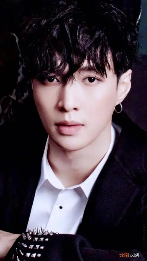 张艺兴壁纸,三十六张张艺兴小绵羊帅气手机壁纸无水印