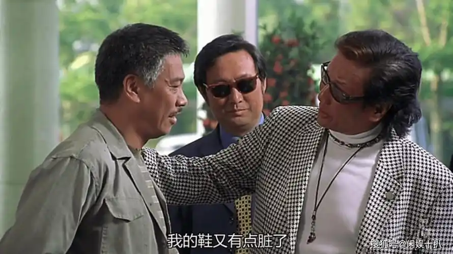 谢贤受邀加入无线电视拍摄电视剧,先后拍摄了《萧十一郎》,《千王之王