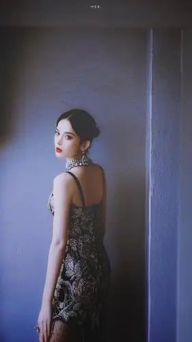 古力娜扎戛纳 红毯造型如何