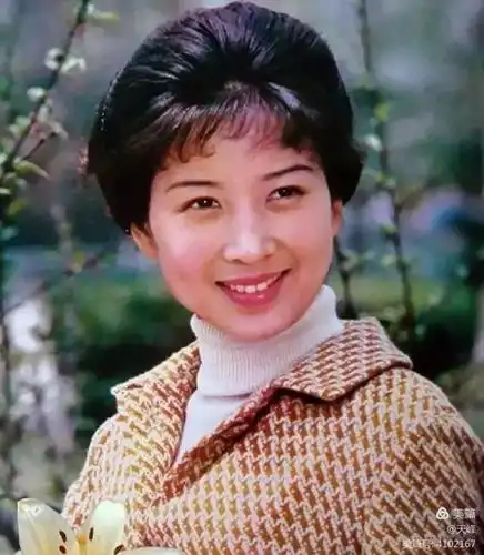 潘虹,主要电影作品《苦恼人的笑》,《杜十娘》,《人到中年》,《寒夜》