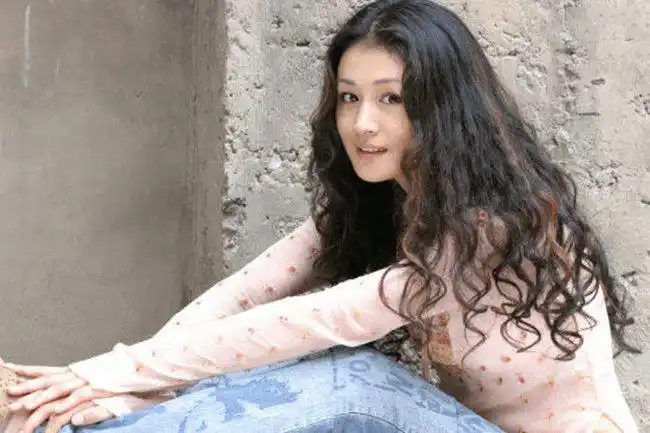 谢大脚原来这么美