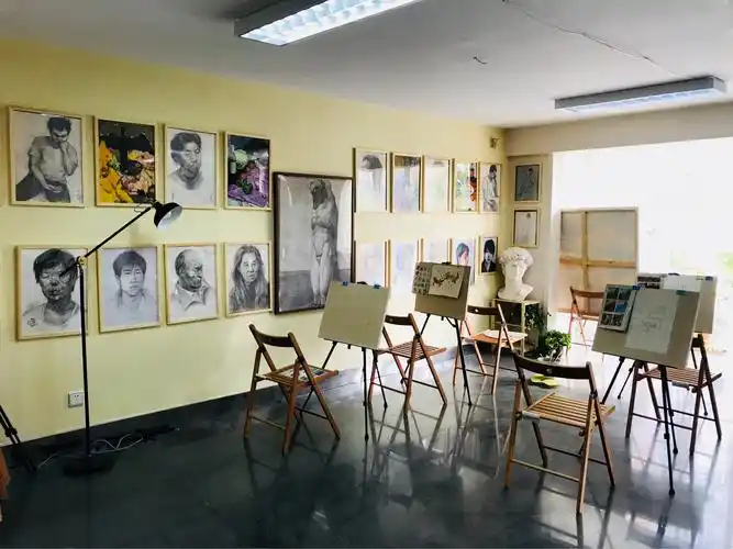 央美艺术提香油画工作室试课进行中