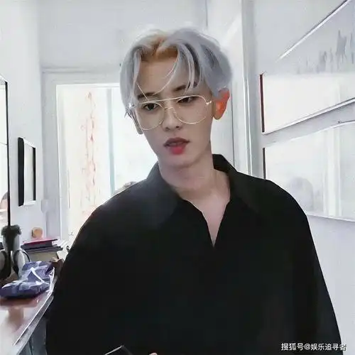 韩国网友很愤怒,要求exo朴灿烈出来解释,或者退出组合!